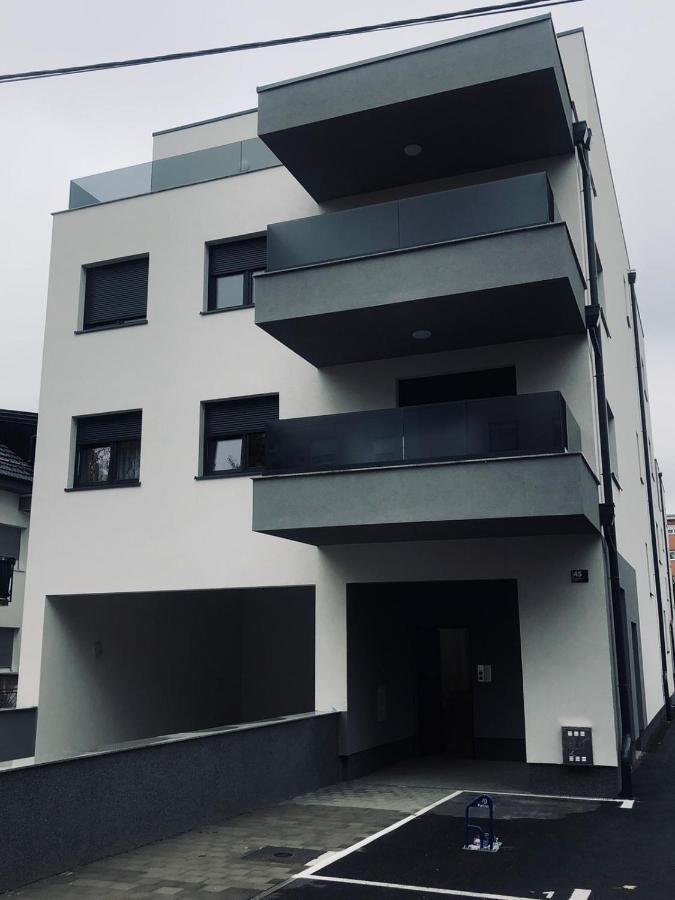 Jacuzzi Apartment Code 96 Zagabria Esterno foto